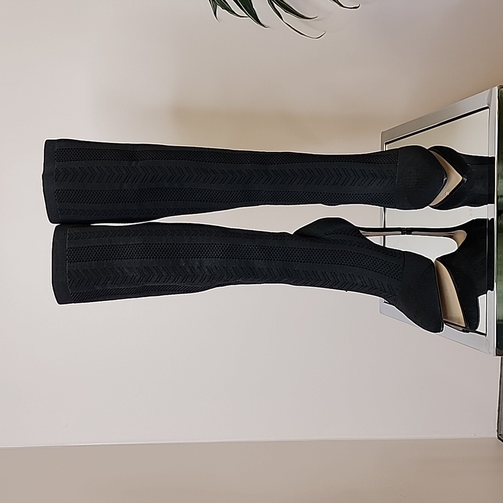 High Boots - Picture 3 of 14